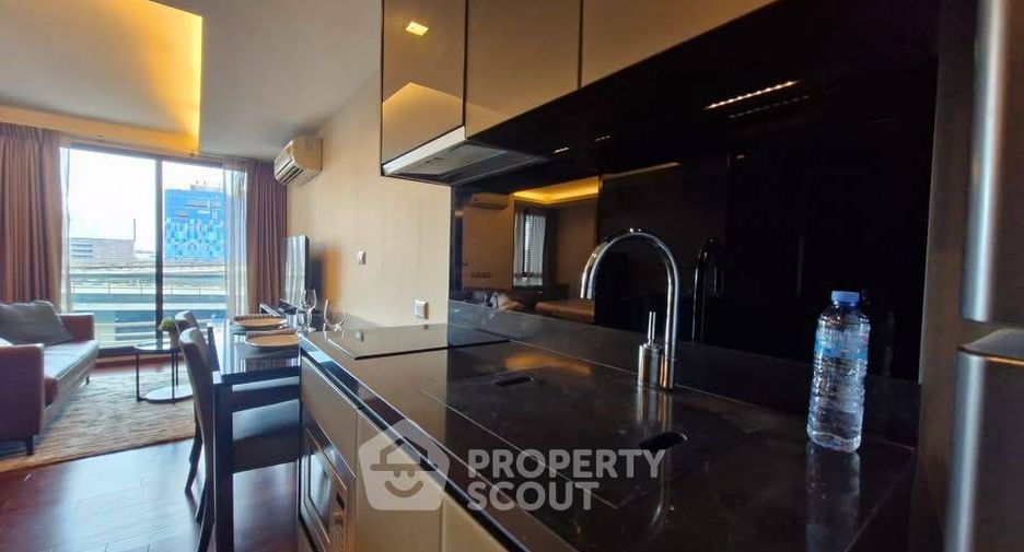 For rent 1 bed condo in Watthana, Bangkok