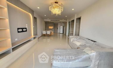 For rent 2 bedrooms condo in Yan Nawa, Bangkok