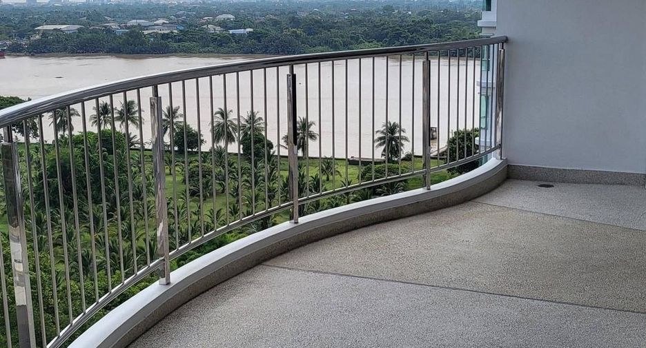 For rent 2 bedrooms condo in Yan Nawa, Bangkok