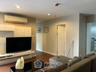 For rent 3 bedrooms condo in Huai Khwang, Bangkok