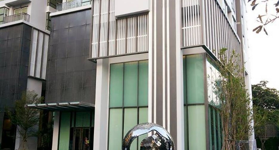 For rent 1 bed condo in Khlong Toei, Bangkok