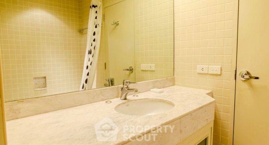 For rent 2 ベッドルーム condo in Pathum Wan, Bangkok