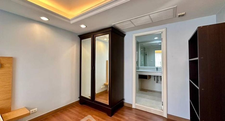 Condo en alquiler de 2 habitaciones en Pathum Wan, Bangkok