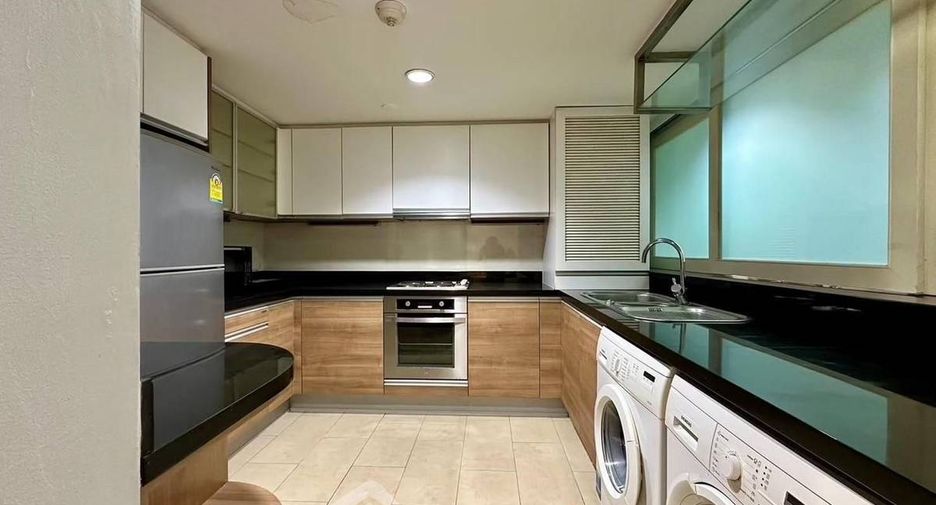 Condo en alquiler de 2 habitaciones en Pathum Wan, Bangkok