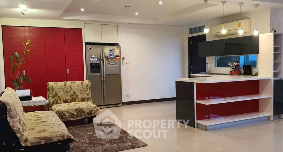 For rent 2 bedrooms condo in Khlong Toei, Bangkok