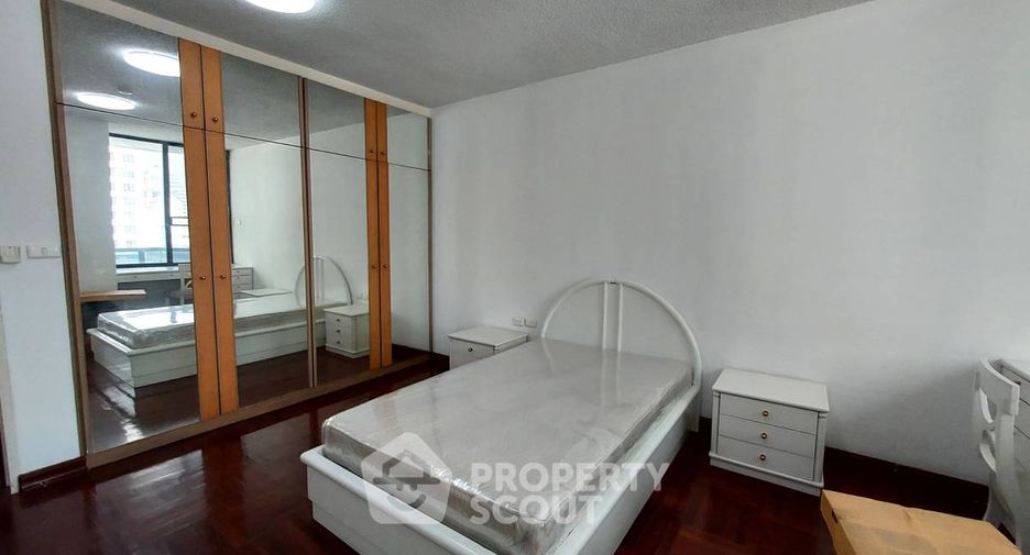 Apartment zur Miete mit 3 Zimmer in Pathum Wan, Bangkok