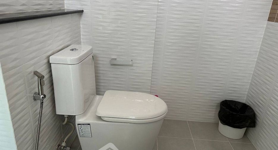 For rent 3 bedrooms house in Lat Krabang, Bangkok