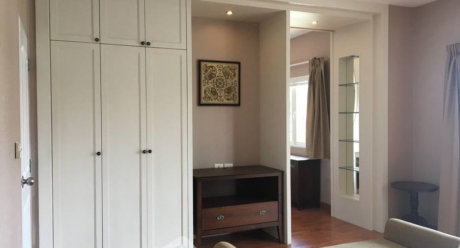For rent 3 bedrooms house in Prawet, Bangkok