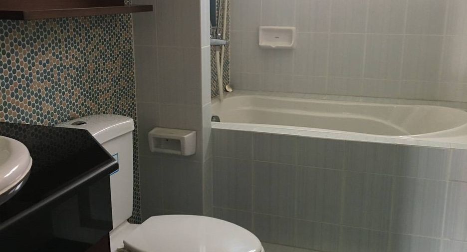 For rent 3 bedrooms house in Prawet, Bangkok
