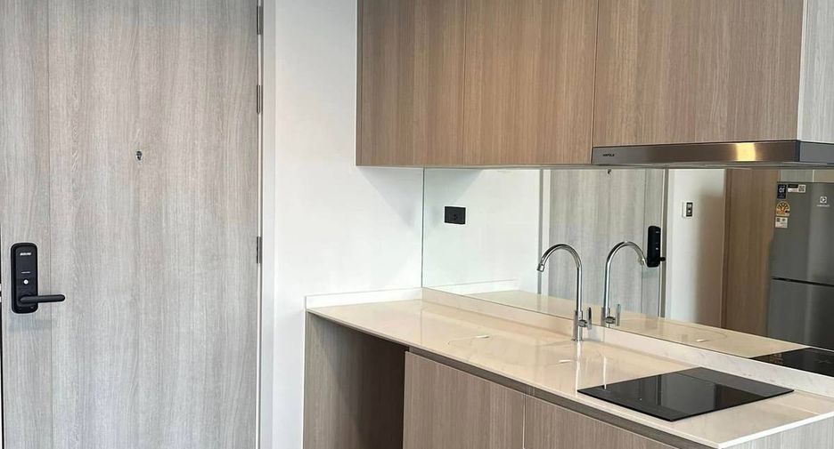 For rent 1 bed condo in Khlong San, Bangkok