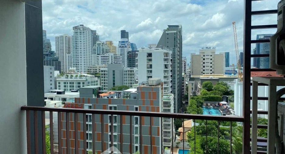 For rent 3 bedrooms condo in Watthana, Bangkok