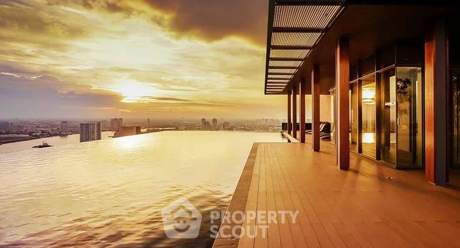 For rent 2 bedrooms condo in Yan Nawa, Bangkok