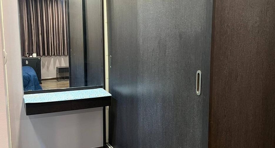 For rent 2 bedrooms condo in Ratchathewi, Bangkok