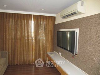 For rent 2 bedrooms condo in Phaya Thai, Bangkok