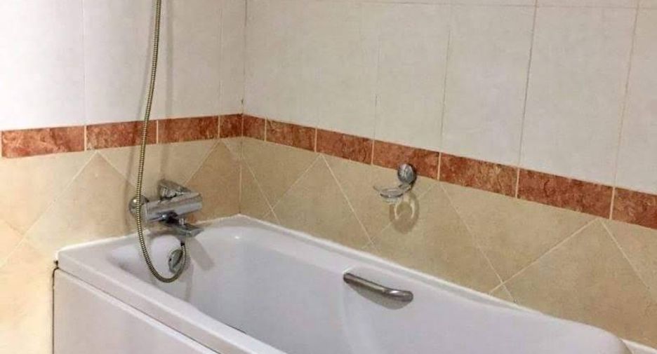 Wohnung zur Miete mit 2 Zimmer in Khlong Toei, Bangkok