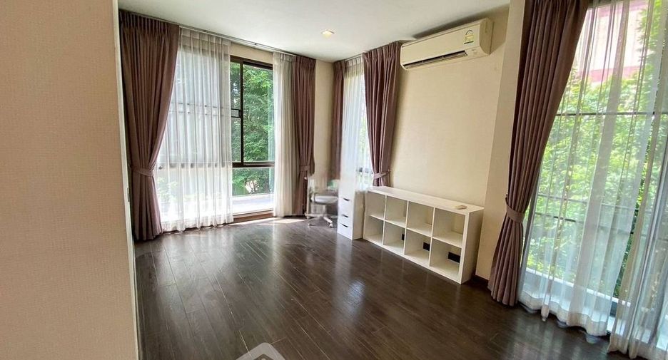 For rent 3 bedrooms house in Wang Thonglang, Bangkok