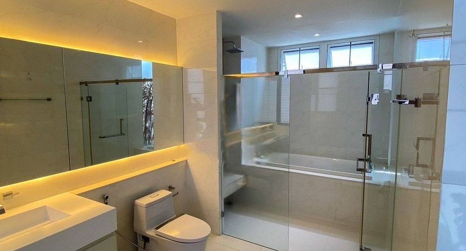 For rent 3 bedrooms house in Wang Thonglang, Bangkok