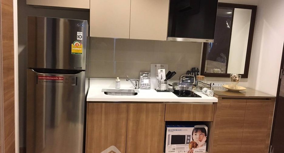 For rent 1 bed condo in Sathon, Bangkok