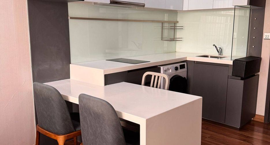 For rent 1 bed condo in Huai Khwang, Bangkok