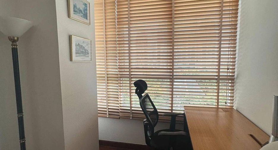 For rent 2 ベッドルーム condo in Pathum Wan, Bangkok