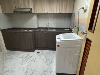 For rent 3 bedrooms condo in Yan Nawa, Bangkok