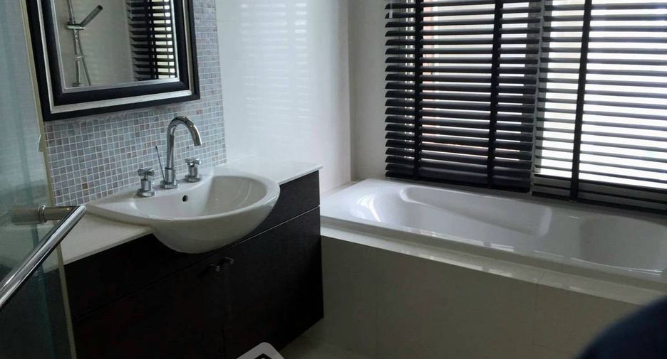 For rent 2 bedrooms condo in Bang Kho Laem, Bangkok