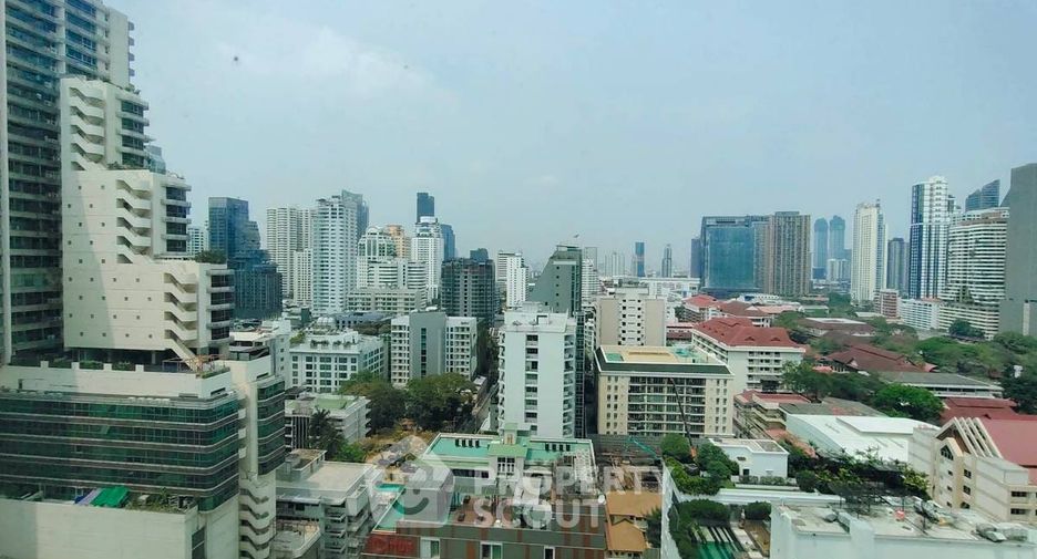 For rent 2 bedrooms condo in Watthana, Bangkok