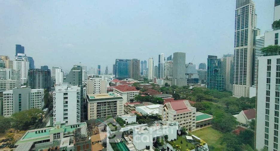 For rent 2 bedrooms condo in Watthana, Bangkok