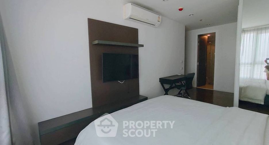 For rent 2 bedrooms condo in Watthana, Bangkok