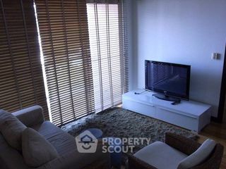 For rent 2 bedrooms condo in Yan Nawa, Bangkok