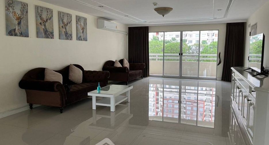 Condo en alquiler de 3 habitaciones en Khlong Toei, Bangkok
