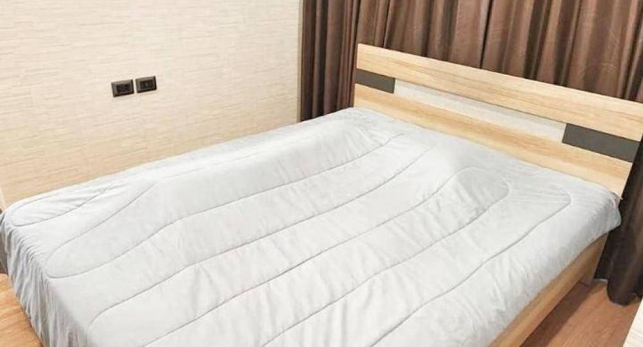 For rent 2 bedrooms condo in Huai Khwang, Bangkok