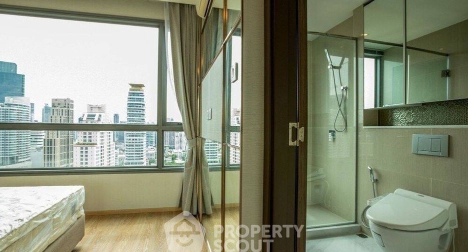 À louer 3 chambres condo à Watthana, Bangkok