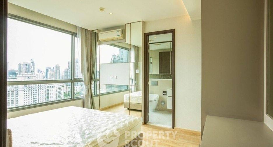 À louer 3 chambres condo à Watthana, Bangkok