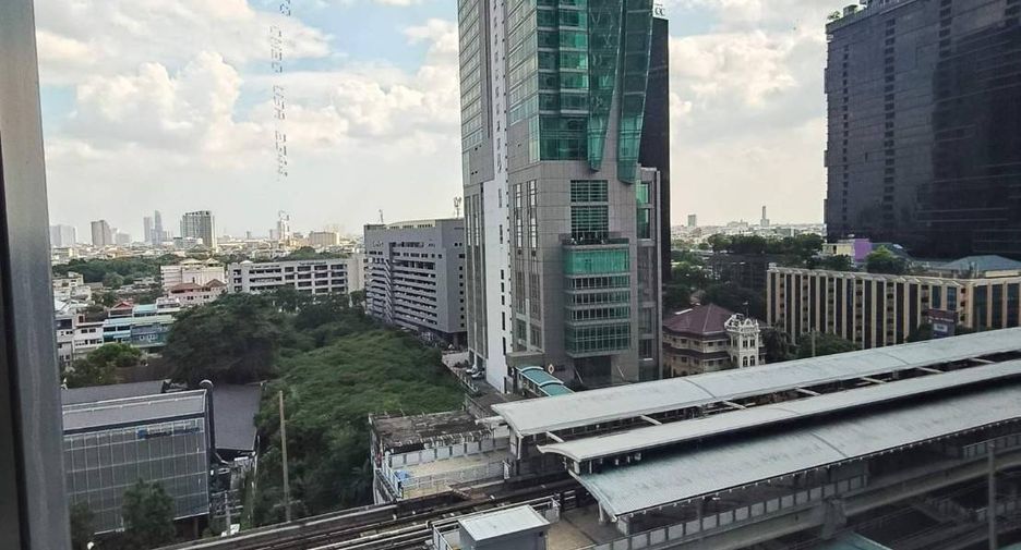 For rent 2 bedrooms condo in Sathon, Bangkok