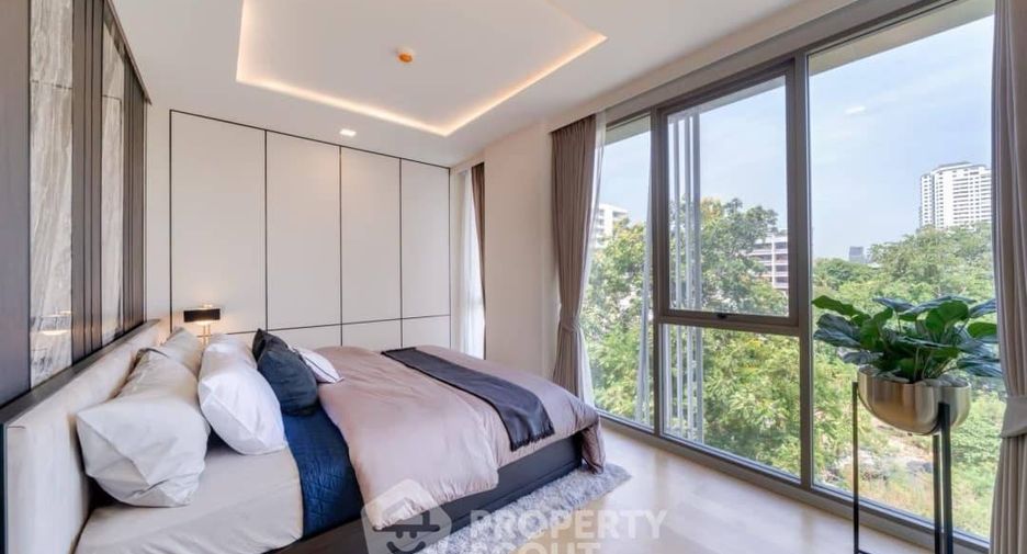 For rent 3 bedrooms condo in Watthana, Bangkok