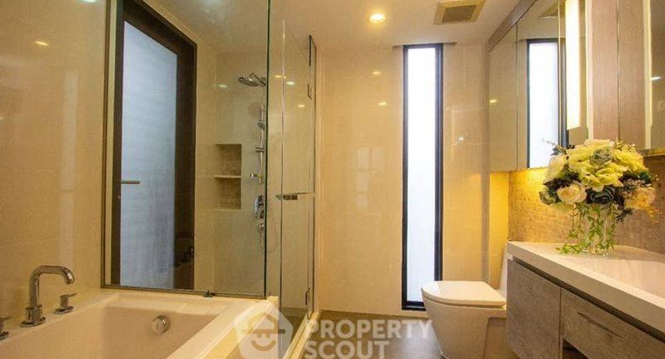 Condo en alquiler de 2 habitaciones en Khlong Toei, Bangkok