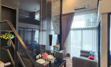 À louer 1 chambre condo à Huai Khwang, Bangkok