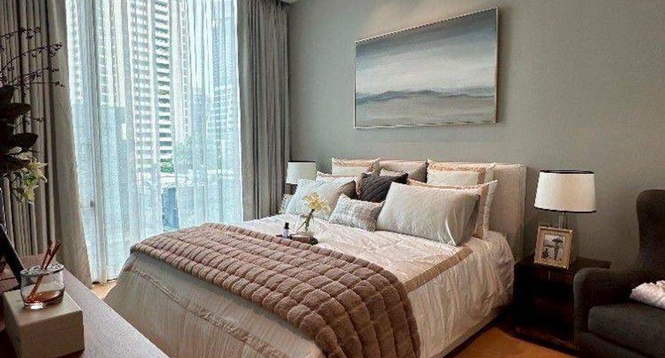 For rent 2 bedrooms condo in Pathum Wan, Bangkok