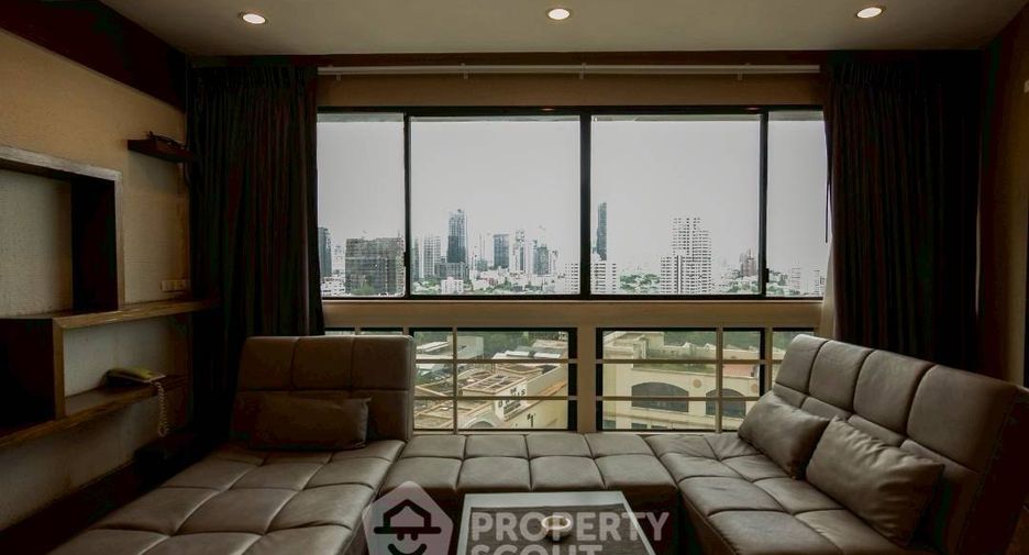 For rent 3 bedrooms condo in Khlong Toei, Bangkok