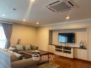 For rent 3 bedrooms apartment in Watthana, Bangkok