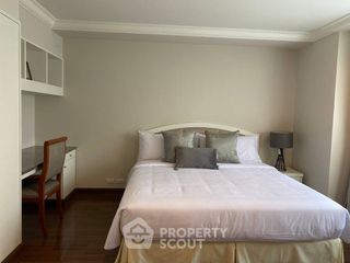 For rent 3 bedrooms apartment in Watthana, Bangkok