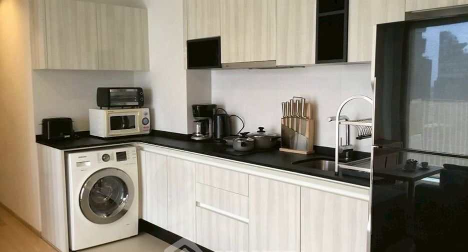 For rent 2 bedrooms condo in Watthana, Bangkok