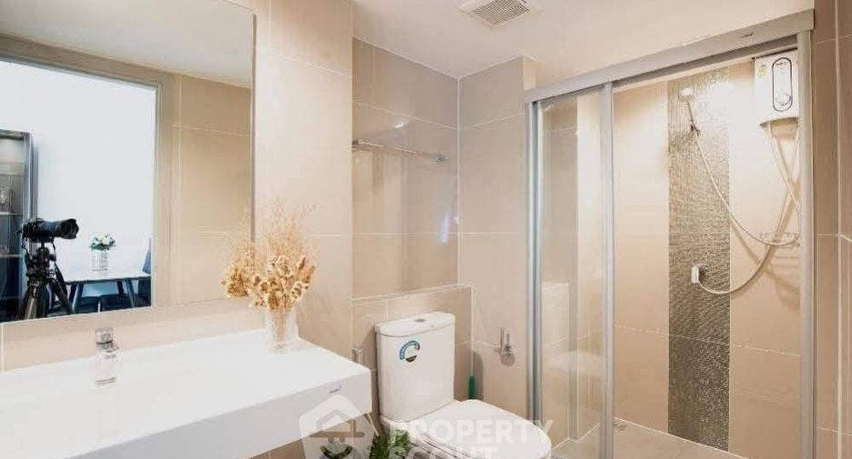 For rent 2 bedrooms condo in Bang Kapi, Bangkok
