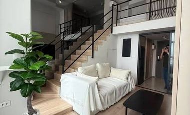 À louer 1 chambre condo à Huai Khwang, Bangkok