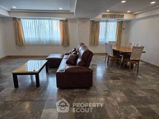 For rent 3 bedrooms condo in Watthana, Bangkok