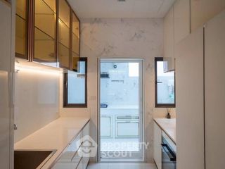 For rent 3 bedrooms house in Saphan Sung, Bangkok