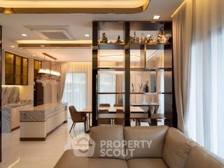 For rent 3 bedrooms house in Saphan Sung, Bangkok