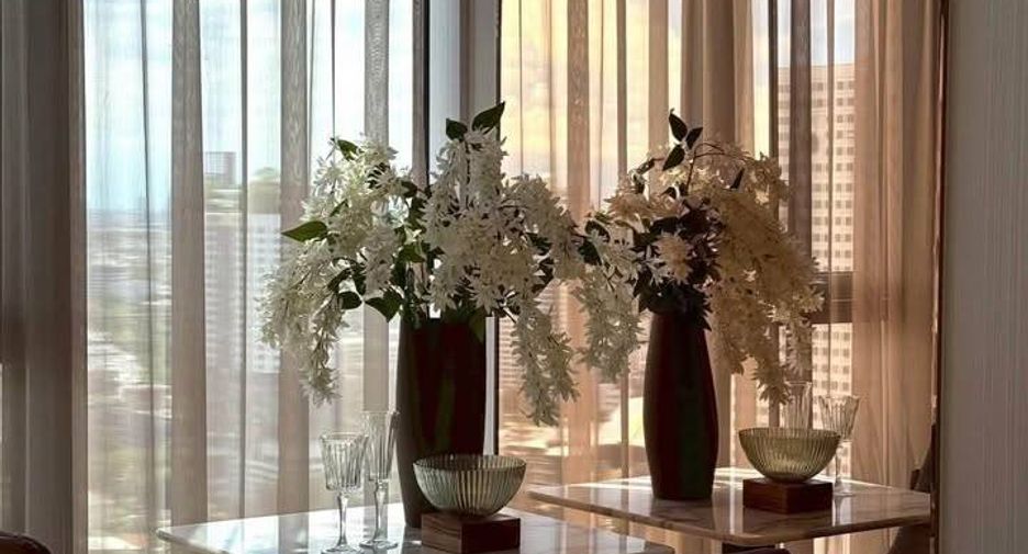 For rent 2 bedrooms condo in Chatuchak, Bangkok