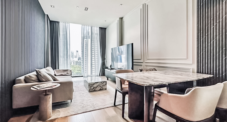 For rent 2 bedrooms condo in Pathum Wan, Bangkok